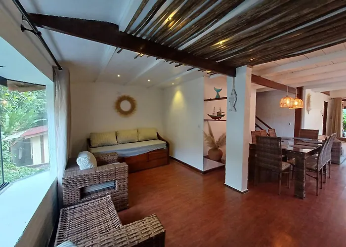 Apartamento De Frente Para Piscina